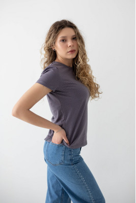 Футболка жіноча